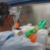 Koronavirus - BIOCEV testuje vzorky