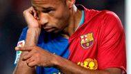 Jednou z hvězd tehdejší Barcelony byl i fenomenální francouzský útočník Thierry Henry, byť se v Katalánsku nestal takovou ikonou jako v Arsenalu. Kariéru skončil v roce 2015 a od té doby se věnuje koučování, nyní (opět) jako asistent Roberta Martíneze v belgické reprezentaci.