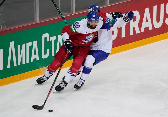 Michal Moravčík a Adrián Holešinský v zápase Česko - Slovensko na MS 2021