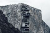 Stejně jako v předchozích letech i letos udělila odborná komise i čestná uznání. Členy zaujal například projekt horského mrakodrapu Mountain Skyscraper vetknutého do skal v Yosemitském parku. Americký architekt Ryan Ibarra se tak snažil znovu přiblížit člověka k přírodě.