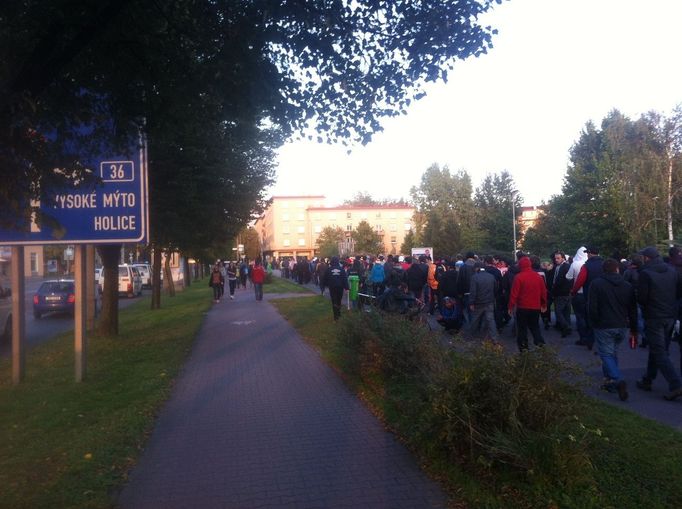 ELH, Pardubice - Hradec Králové: pochod fanoušků HK v Pardubicích