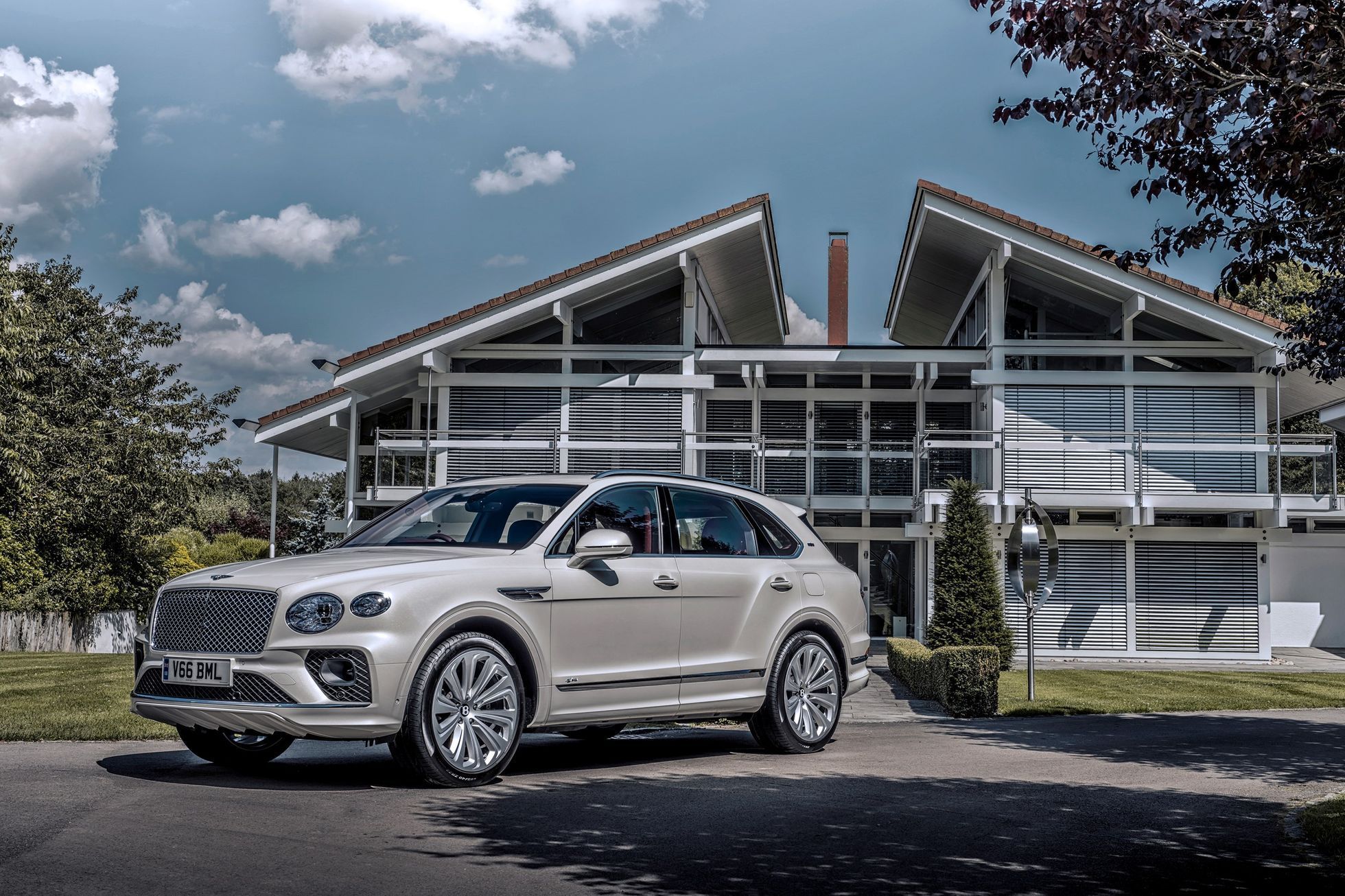 Bentley Bentayga Hybrid