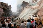 118 obětí útoku v Pákistánu. V době návštěvy Clintonové