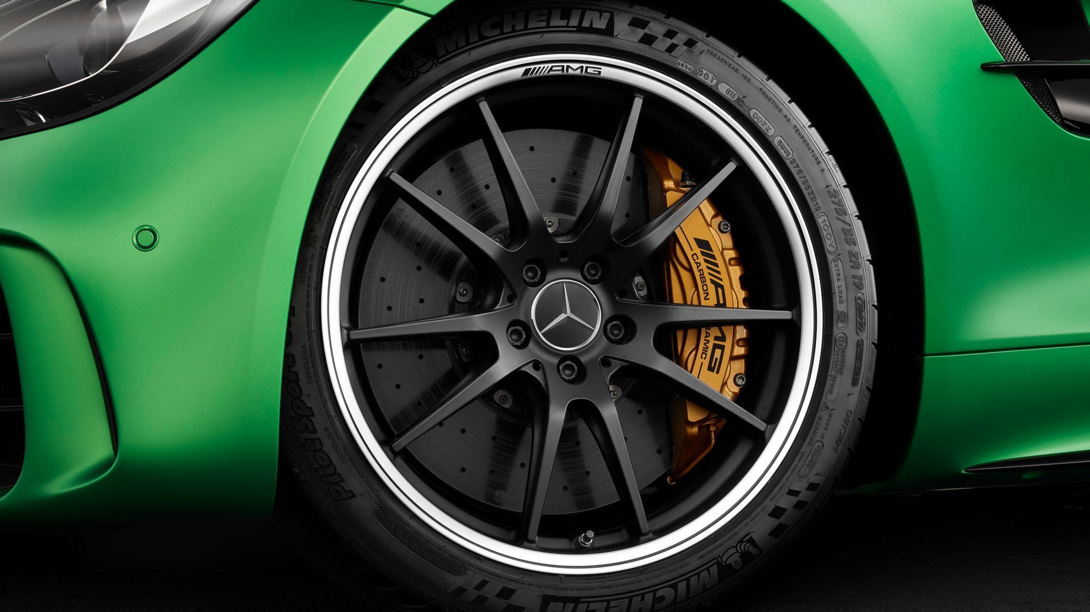 Mercedes-AMG GT R