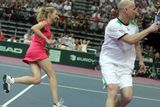 To Steffi Grafová a Andre Agassi jsou nejen nejprominentnější manželskou dvojicí tenisové historie - jako singlisté v součtu vyhráli neuvěřitelných třicet grandslamových turnajů - ale jsou i téměř dokonale vzorným párem bez skandálů.