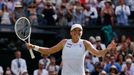 Iga Šwiateková slaví triumf na Wimbledonu 2025.