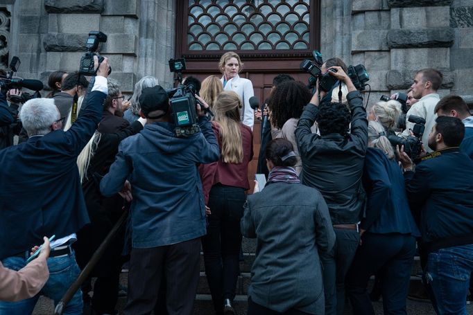 Iben Dornerová jako Rosa Hartungová.