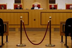 Polský ministr se chce zbavit soudců, kteří v 80. letech posílali do vězení disidenty