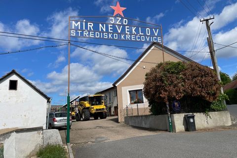 Středočeská obec Křečovice, kde se v roce 1985 natáčela komedie Vesničko má, středisková (23. 7. 2025)