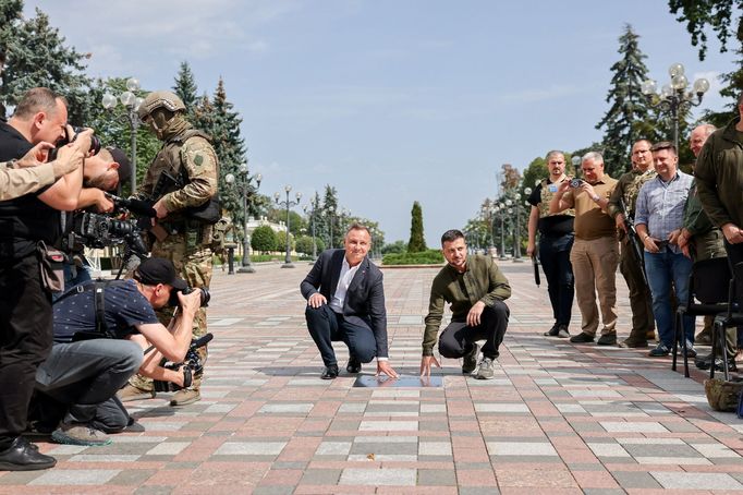 Polský prezident Andrzej Duda navštívil v Kyjevě prezidenta Volodymyra Zelenského.