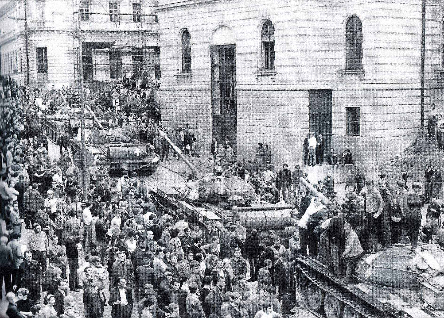 Jednorázové užití / Fotogalerie / Oběti srpnové okupace v Liberci / Petr Šída / Srpen 1968 / Liberec  / 21. 8. 1968 / Srpnová okupace 1968
