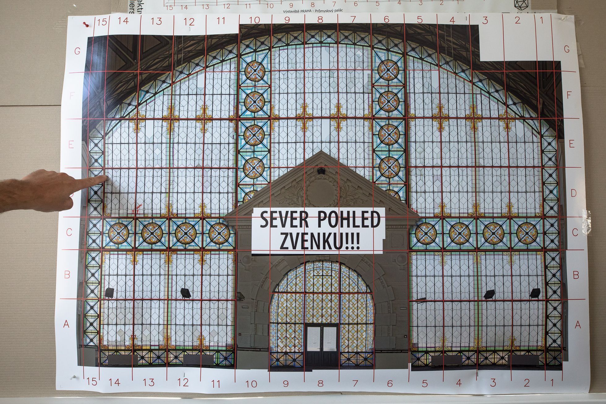 Skláři Kolektiv Ateliers, Nový Bor, zachraňují vitráže Průmyslového paláce