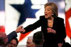 Clintonová v televizní debatě odmítla obvinění, že podcenila Islámský stát