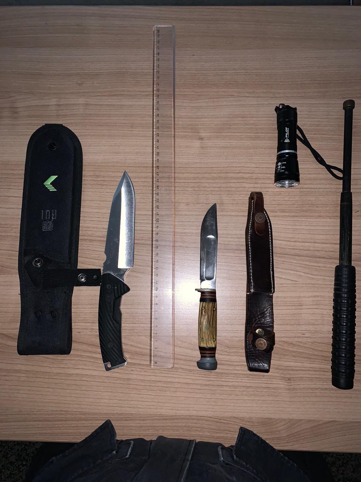 nůž zabavila policie