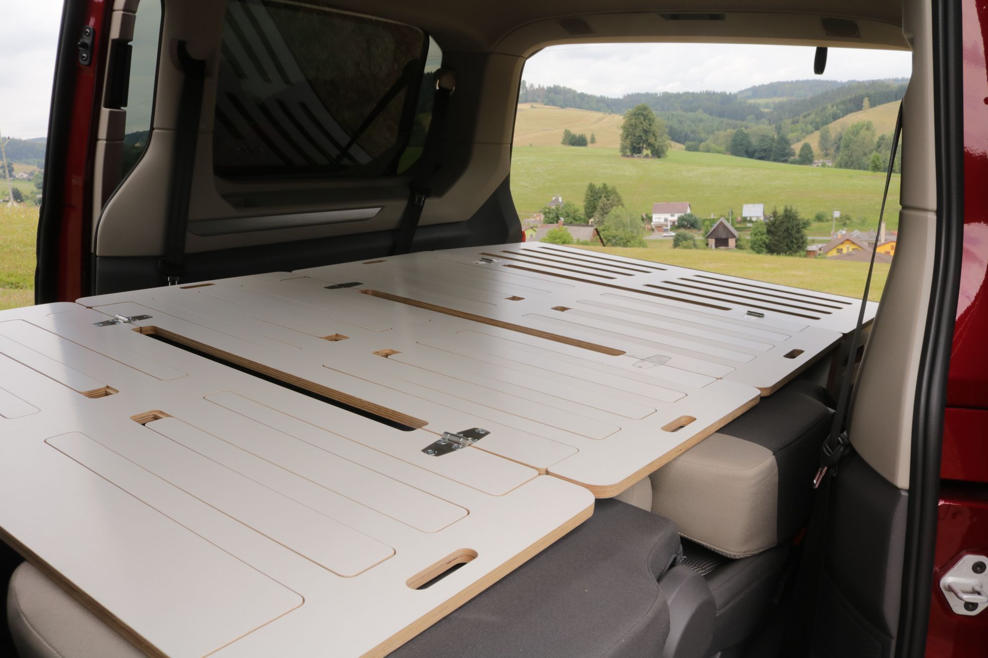 Volkswagen T7 Multivan s vestavbou Egoe