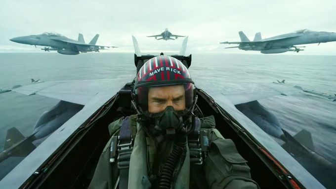 Film Top Gun: Maverick režiséra Josepha Kosinského do českých kin uvede CinemArt.