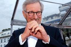 Spielberg honí špiony kolem Berlínské zdi ve Vratislavi