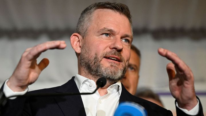 Jsem člověk míru, ne války. Pellegrini může k útokům na Korčoka použít svoje okolí