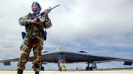 B-2 má "sloužit" americkému letectvu do roku 2032. Pak ho nahradí nové stroje B-21 Raider.