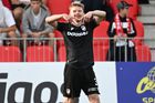 Koncert Plzně na úvod. Šulc dal "gól roku", Koubek mu posílal polibky, zářil i Vydra