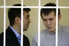 Moskva poslala do Kyjeva dva vězněné Ukrajince, opačným směrem zamíří Rusové