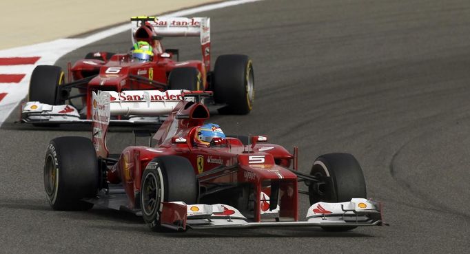 Fernando Alonso a Felipe Massa