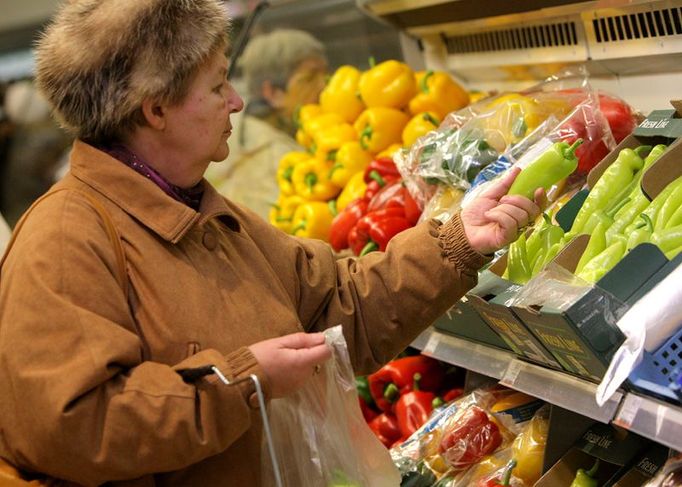 Při vytváření nového konceptu věnovala společnost Tesco velké úsilí průzkumům spokojenosti zákazníků, aby zjistila, že zákazníci chodí nakupovat tam, kde je zboží čerstvé.