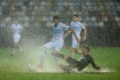 Cirkus v Chorvatsku. Sparta dohraje duel až v pátek, proti Bohemians nastoupí později