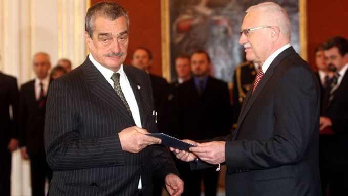 Schwarzenberg (left) says Klaus doesn't get the big picture