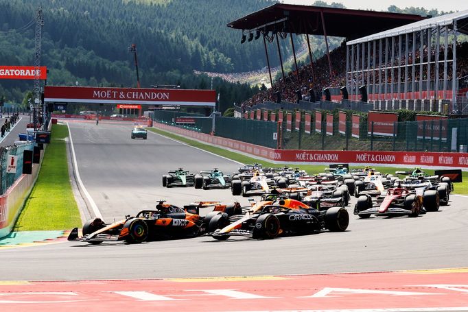 Start sprintu v rámci Velké ceny Belgie formule 1