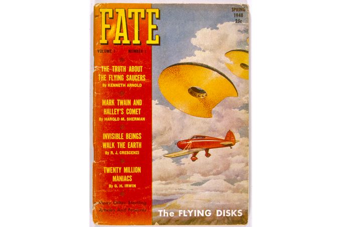 Obálka Fate, jaro 1948: článek Kennetha Arnolda o „létajících talířích“ po jeho pozorování 24. 6. 1947 u Mount Rainier.