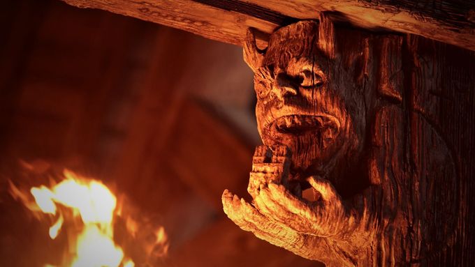 Film Notre-Dame v plamenech promítají česká kina od minulého čtvrtka.