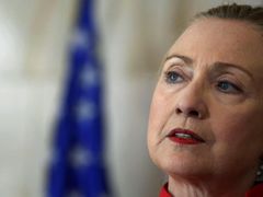 Jsem už z politiky unavená, tvrdí Clintonová.