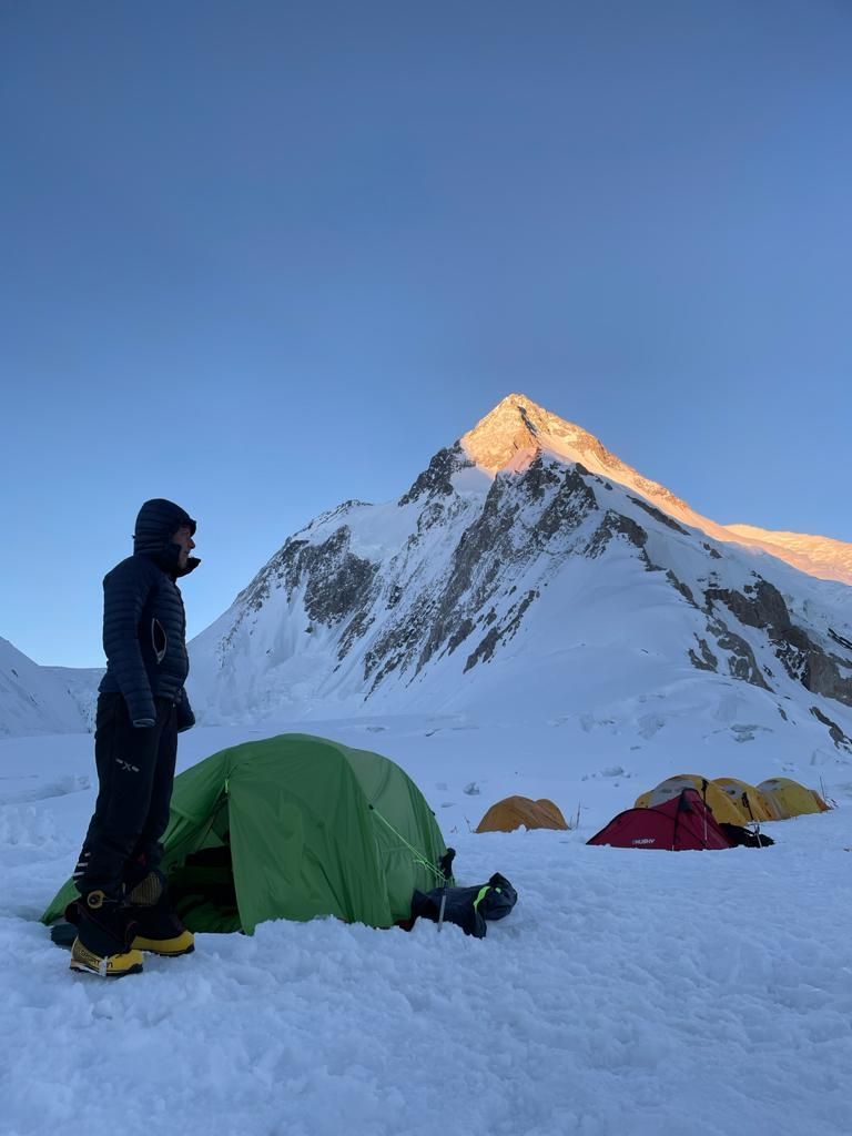 Karolína Grohová a Marek Disman při výpravě na Gasherbrum II (2021)