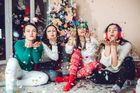 Vánoční shon očima čtyř žen: Nedělejte ze svátků kolotoč, zkazíte je celé rodině