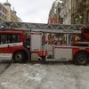 Po kalamitě přišlo oteplení. A těžký sníh padá ze střech