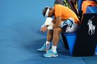 Je konec. Dříve, než se čekalo. Rafael Nadal smutně ukončil své působení na Australian Open už ve druhém kole.