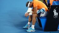 Je konec. Dříve, než se čekalo. Rafael Nadal smutně ukončil své působení na Australian Open už ve druhém kole.