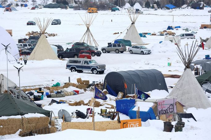 Tábor odpůrců ropovodu Dakota Access na konci ledna 2017.