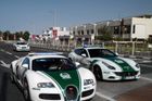 Policie v Dubaji má v garážích samé pěkné 'kousky", mj. i Bugatti Veyron, Ferrari FF či Bentley Continental.