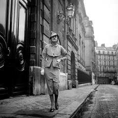 Chanel Paris kostýmek žena