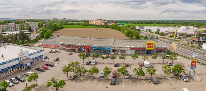 Retail park koupený DRFG v Českých Budějovicích