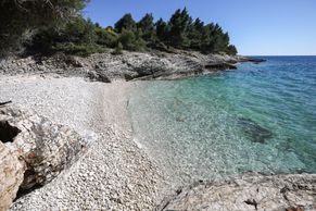 Projeli jsme nejkrásnější pláže Istrie. Od resortů až po malé ráje skryté mezi útesy