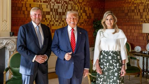 Grimasa nizozemské královny vedle Trumpa zbořila internet. Maxima musela reagovat