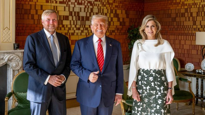 Grimasa nizozemské královny vedle Trumpa zbořila internet. Maxima musela reagovat