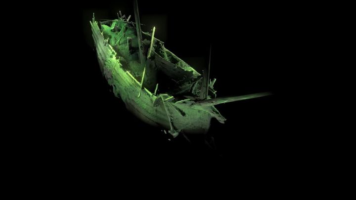 Vědci našli v Baltském moři 500 let starý vrak lodi. Je dokonale zachovaný, žasnou