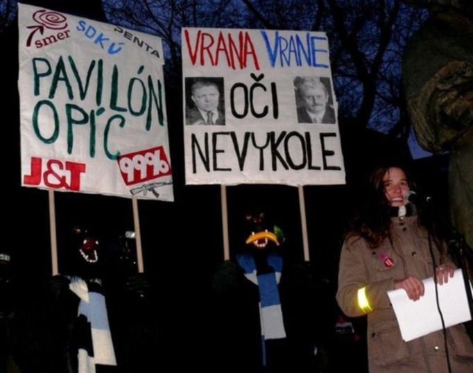 Demonstranti se Bratislavě střetli s policií 9