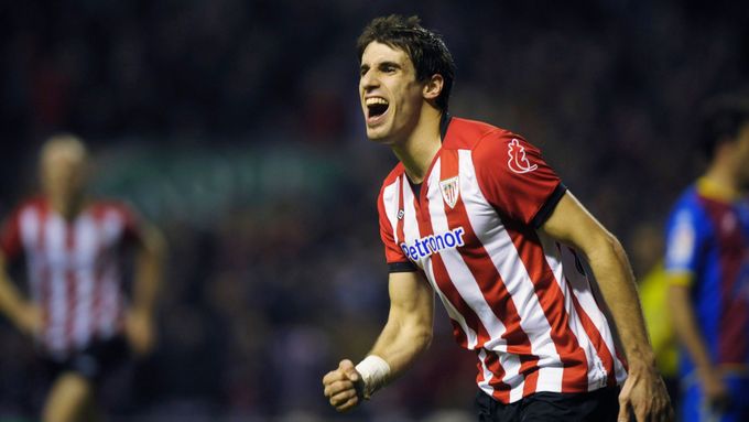 Poslední gólová oslava Javiho Martineze v drsu Athletic Bilbao, před dvěma týdny se trefil do sítě Celty Vigo.