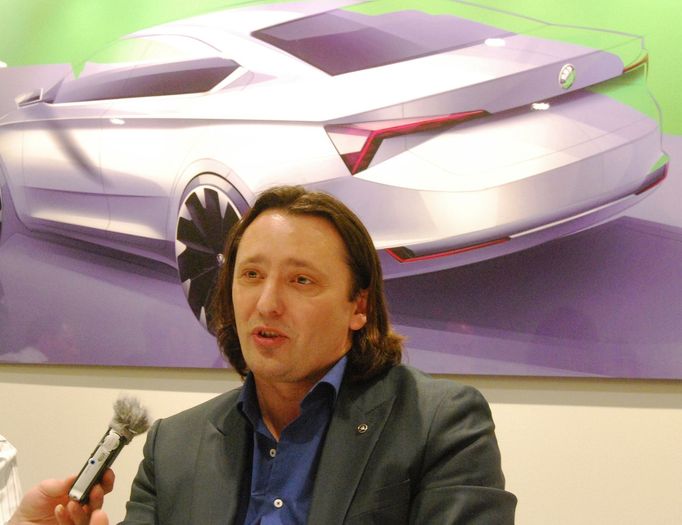 Šéfdesignér Jozef Kabaň hovořil na autosalonu v Ženevě rovněž o budoucí fabii a superbu