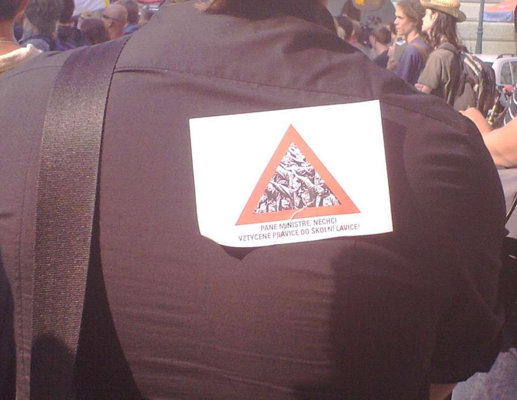 Demonstrace proti Bátorovi